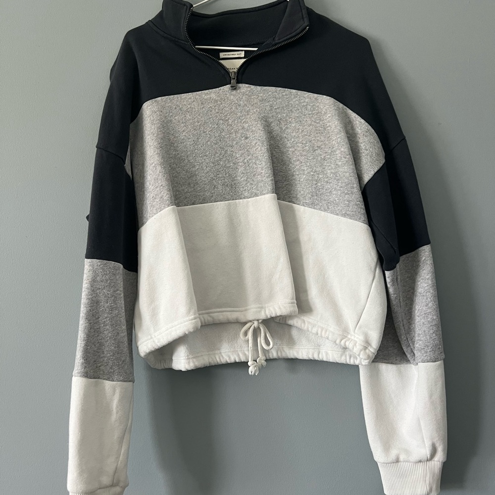 american eagle cropped sweatshirt
